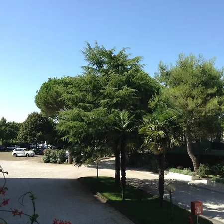Casa Per Ferie Regina Mundi Hotel