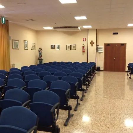 Hotel Casa Per Ferie Regina Mundi